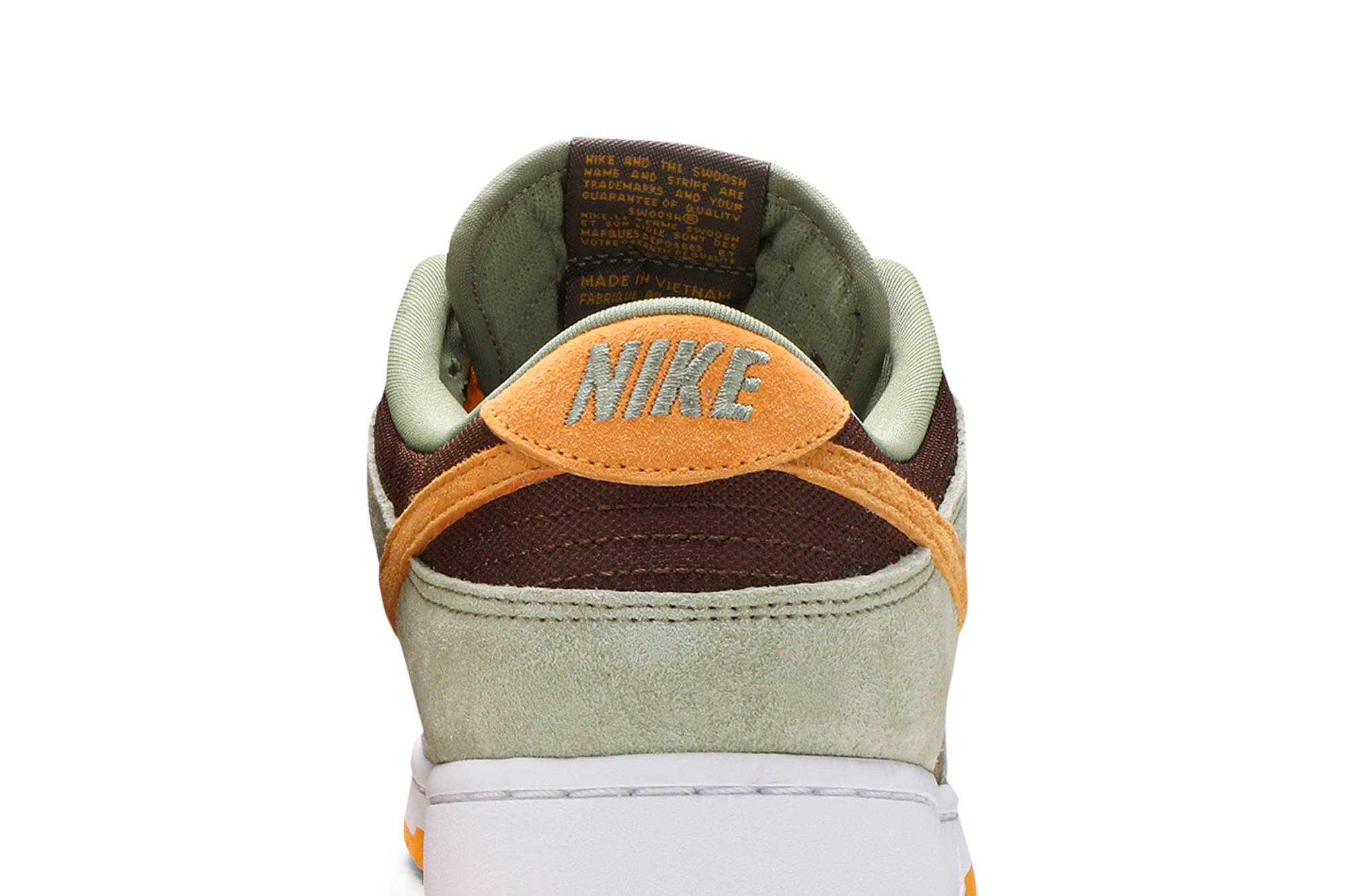 NIKE DUNK LOW ‘DUSTY OLIVE’