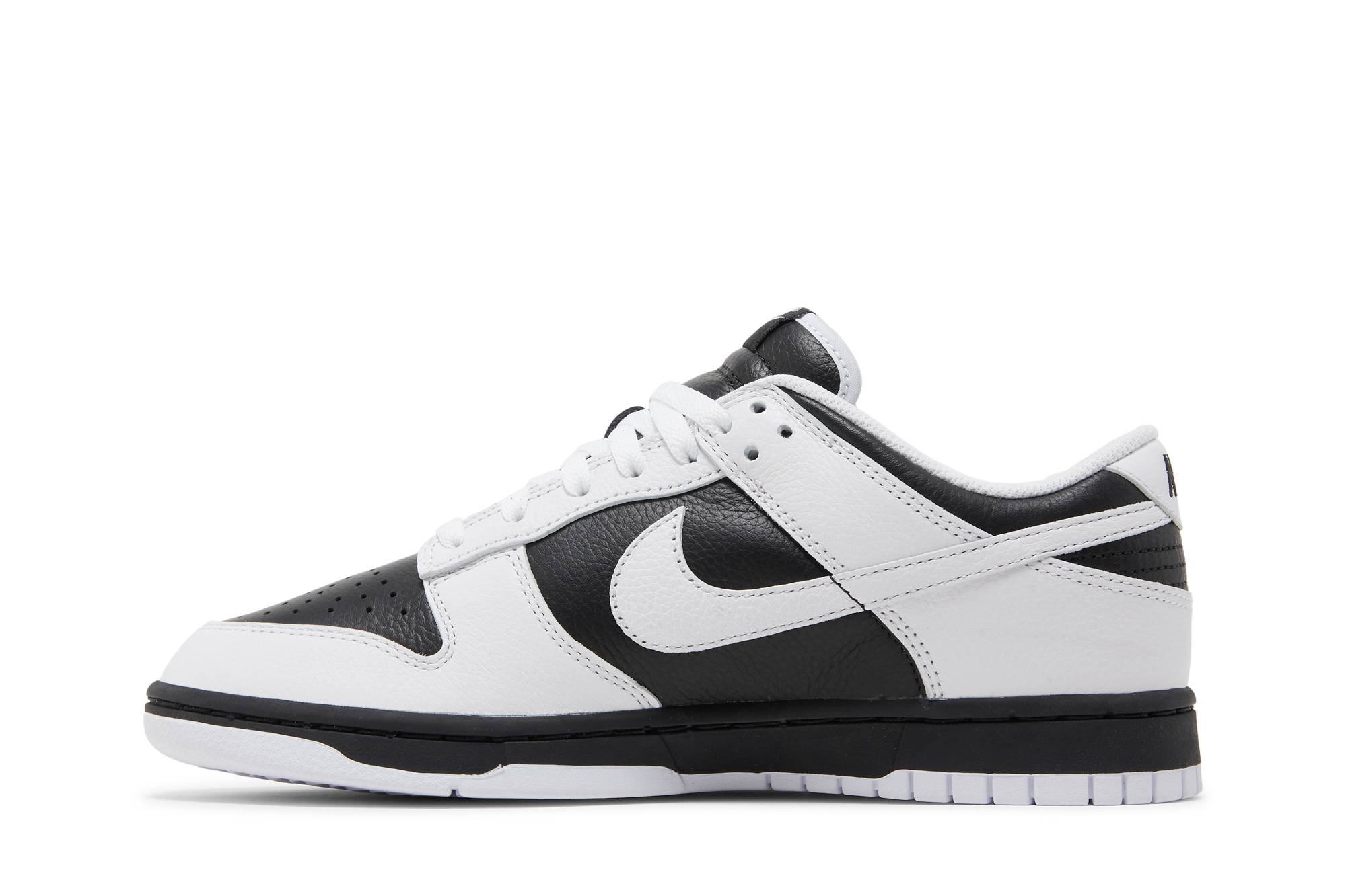 NIKE DUNK LOW ‘REVERSE PANDA’