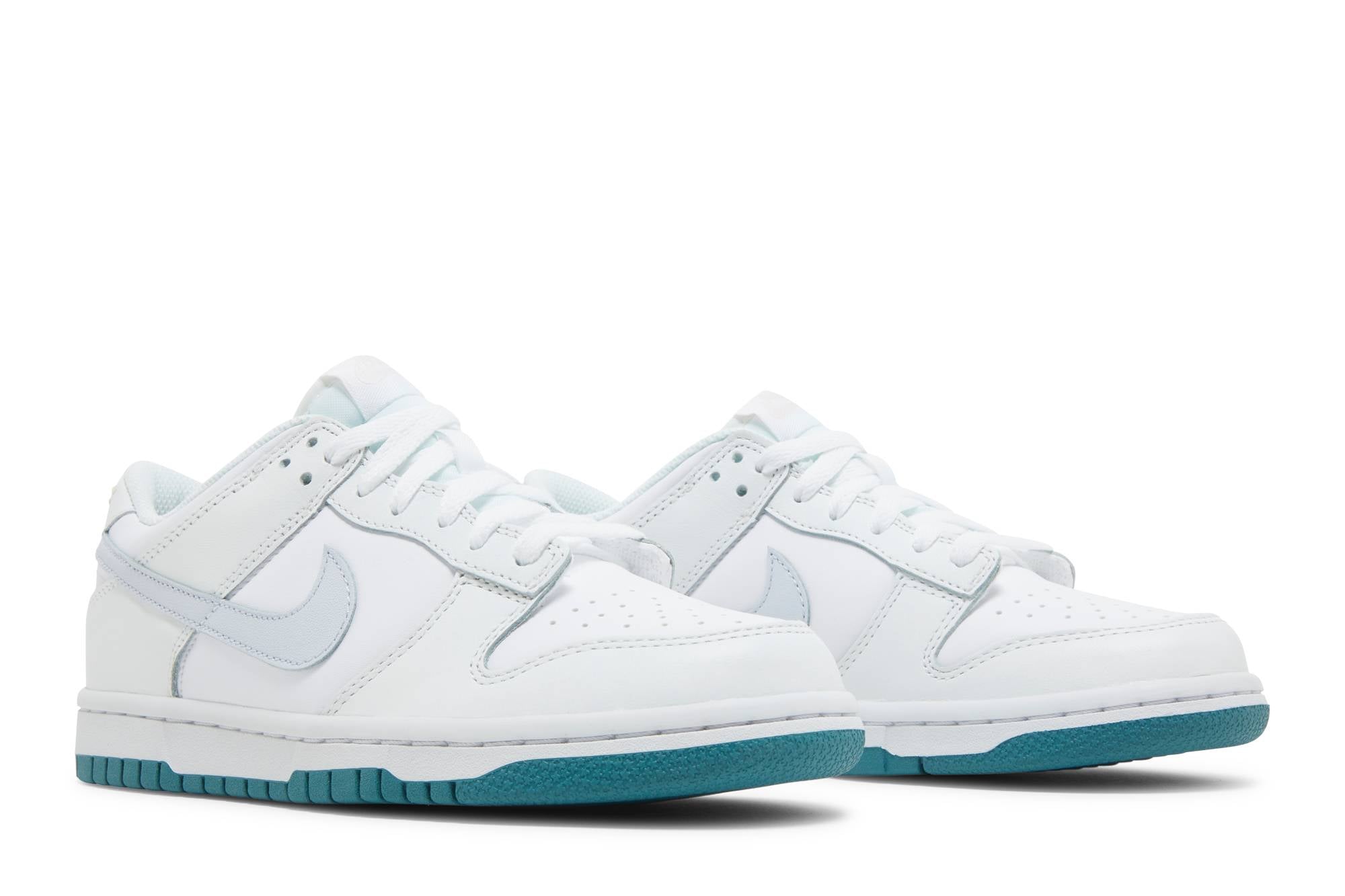 NIKE DUNK LOW ‘WHITE GREY TEAL’