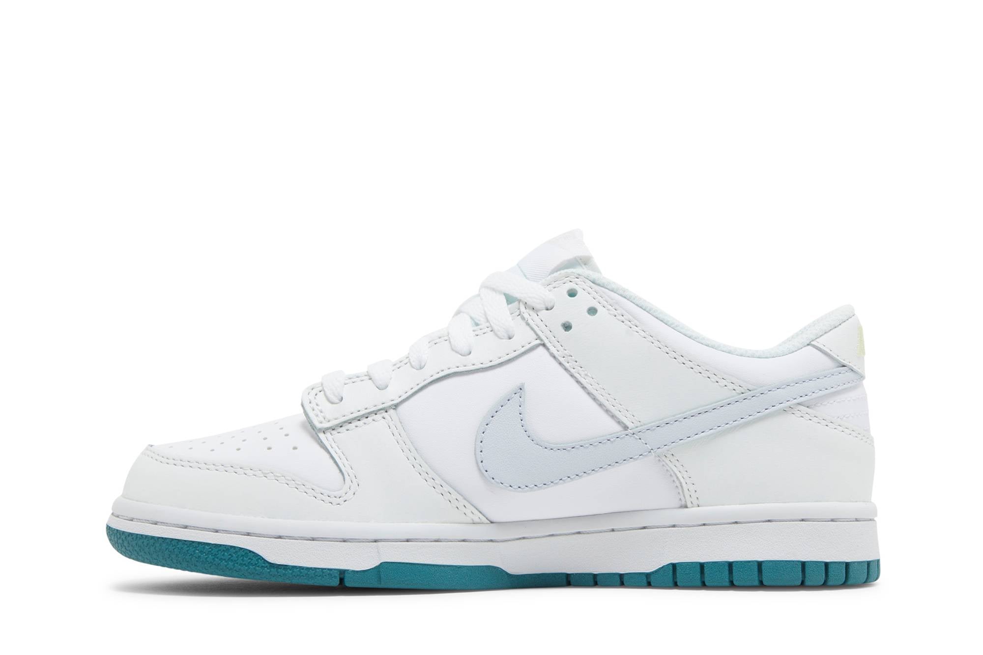 NIKE DUNK LOW ‘WHITE GREY TEAL’