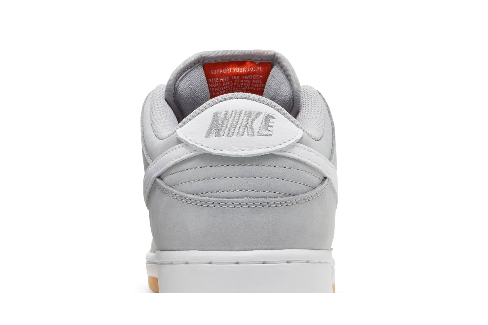 NIKE SB DUNK LOW ‘GREY GUM’