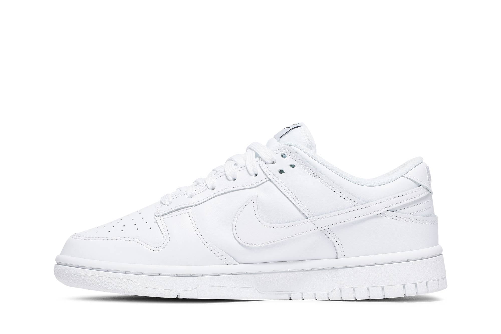 NIKE DUNK LOW ‘TRIPLE WHITE’